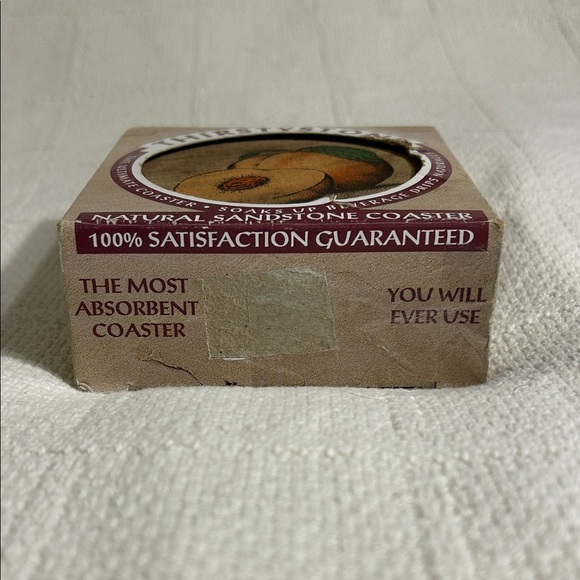 Thirstystone Sandstone Coaster Set with Peach Illustration - Picture 5 of 7